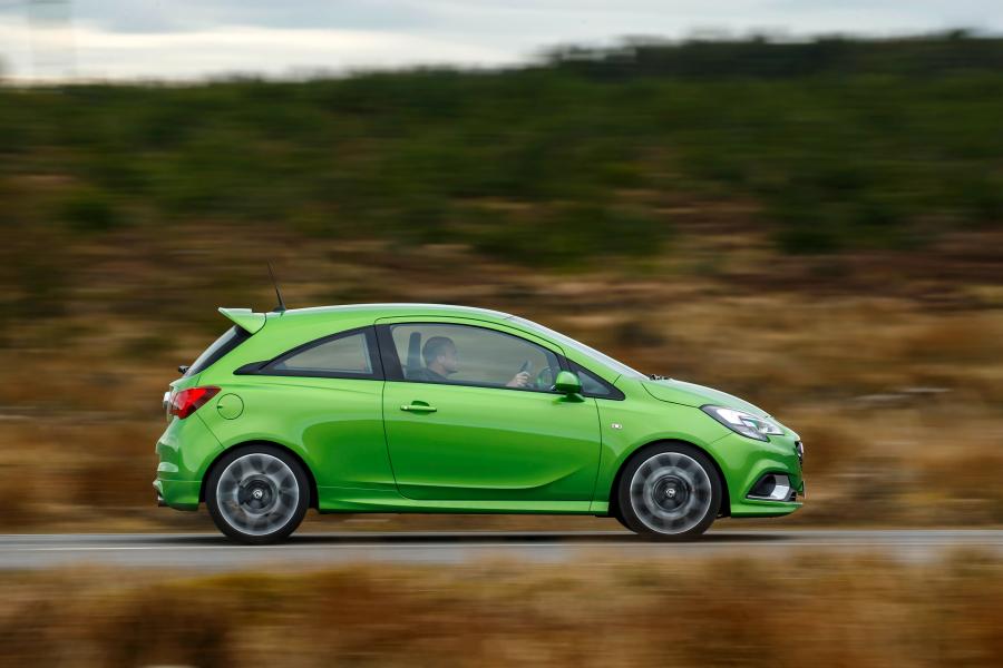  Vauxhall Corsa VXR 2015 года  (фото 31 из 37)